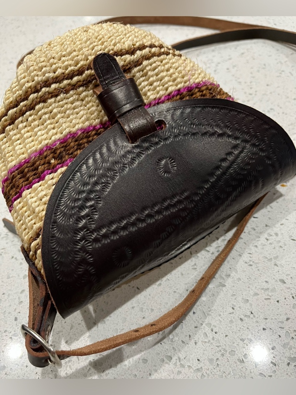 Kiondo Leather Strap Bag African Woven Sisal Adjustable Strap Shoulder Strap - Picture 2 of 8